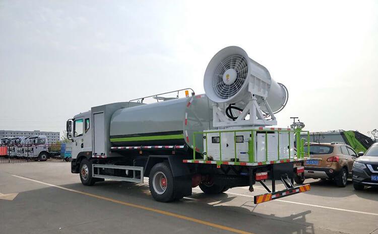 國(guó)內(nèi)知名的遠(yuǎn)程環(huán)保霧炮機(jī)廠家有哪些？如何選擇？