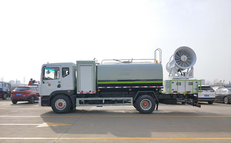 車載霧炮設備在建筑工地有什么突出優(yōu)勢？
