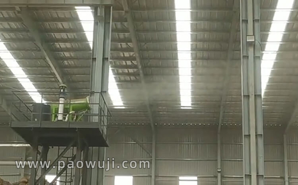 鄭通霧炮機(jī)廠家,霧炮機(jī)廠家直銷 -煤棚降塵霧炮機(jī).jpg