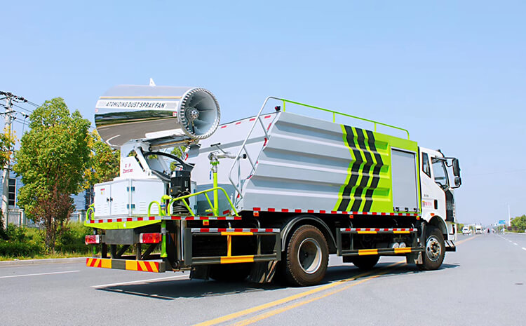 環(huán)保霧炮機是怎么做到降溫消暑的？